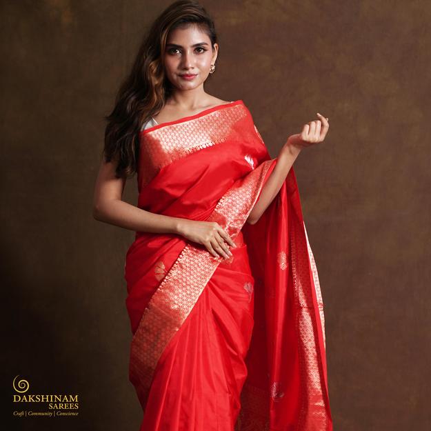 Handwoven Red Banarasi Silk Saree - 2356N028528DSC