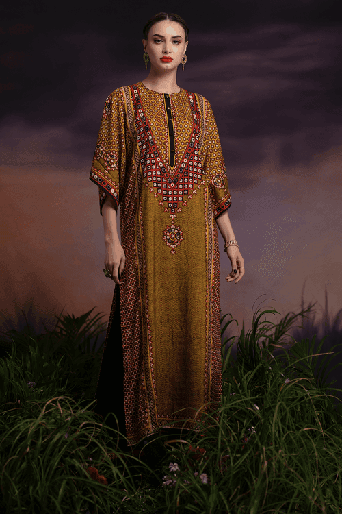 <b>RAJDEEP RANAWAT</b> <br> Kastoor Gayatri Tunic