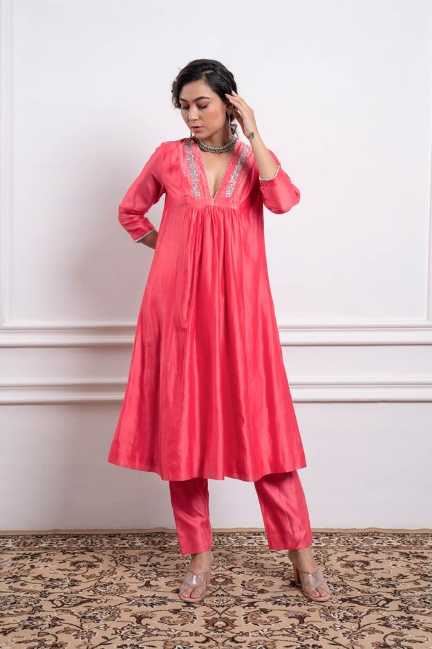 Embroidered Pink Chanderi Suit set (set of 2)