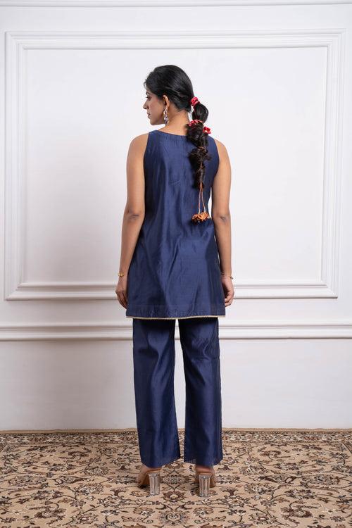 Embroidered Coordinate Set in Blue  Chanderi Handloom (Set of 2)