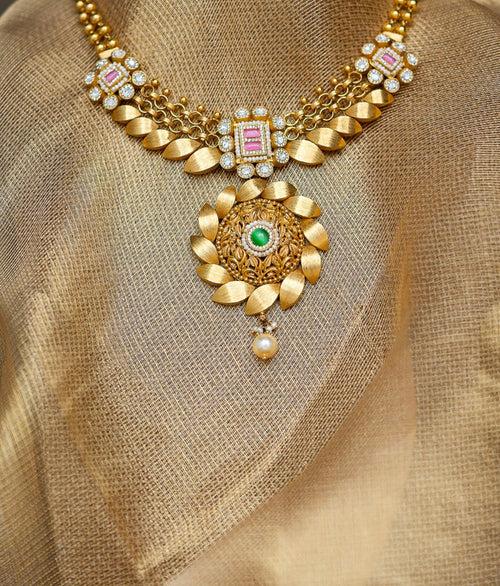 Vinita Gold Necklace