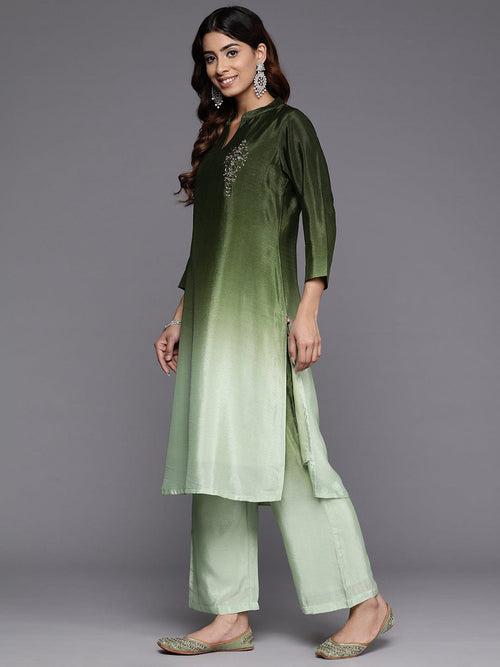 Varanga Women Mandarin Collar Placement Embroidered Kurta Paired With Tonal Bottom