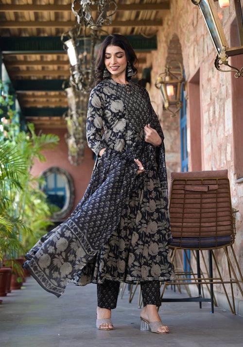 Varanga Women Black Mandarin Collar Embellished Yoke Three-Quarter Sleeves Paired With Printed Bottom And Dupatta