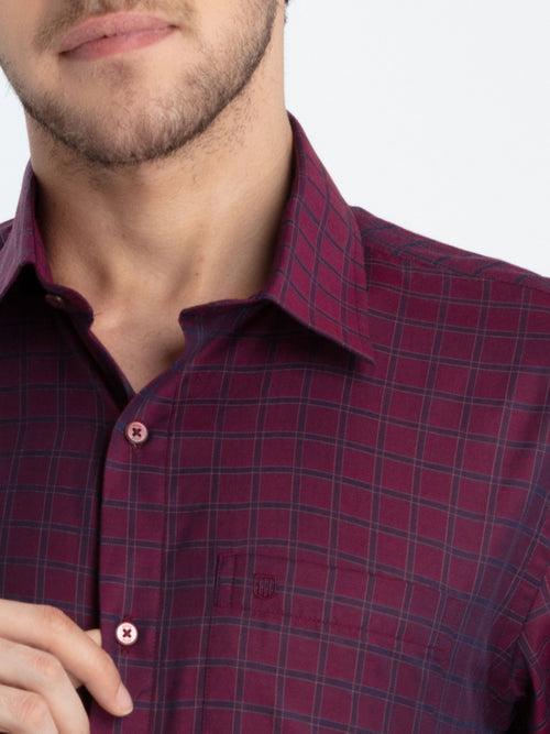 OTTO - Burgundy Checkered Formal Shirt.  Relax Fit - OFBJGU_1