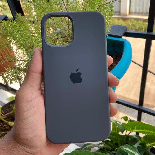 iPhone 12 / 12 Pro - Original Silicone Case Cover