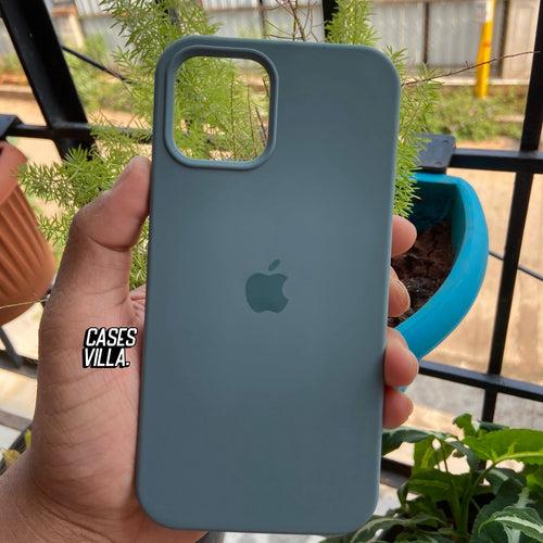 iPhone 12 / 12 Pro - Original Silicone Case Cover