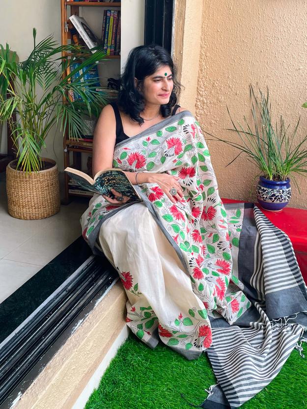 Off white Mangalgiri cotton with Kantha Stitch