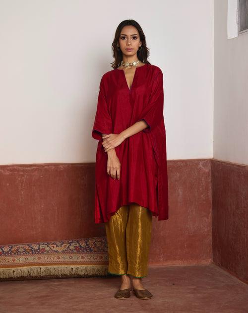 Jhabla Kurta in Red Silk with Gold Tissue Pant