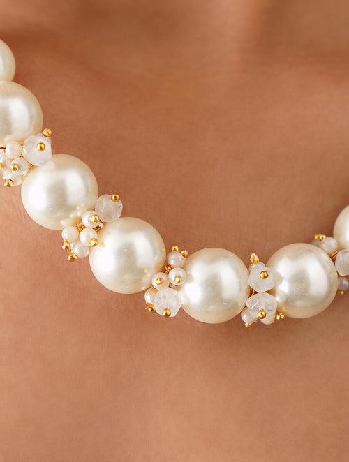SHELL PEARLS SINGLE LINE NECKLACE WITH EARRINGS