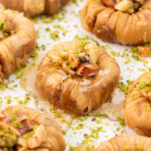 Assorted Baklava with pistachio- 600gms (Regalia gift box)