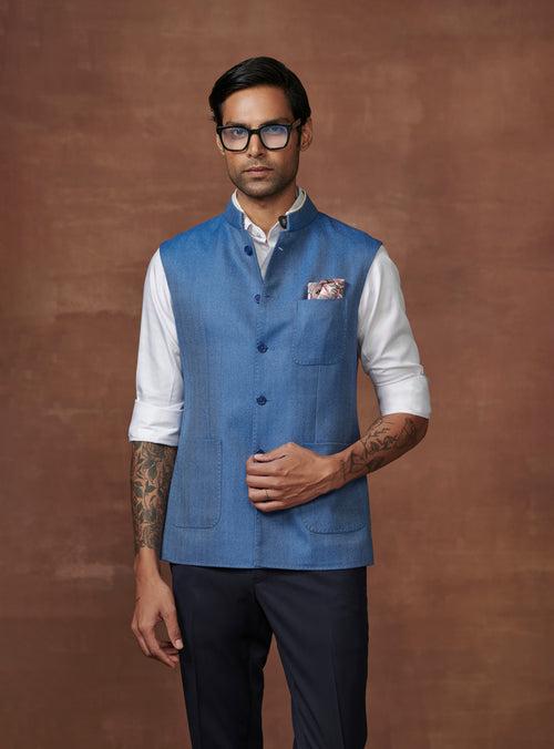 THE AZZURE SUAVE WOOL WAISTCOAT EXPERIENCE