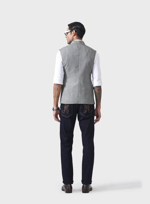 REFINED CHARM THE THREE-PATCH POCKET WOOL WAISTCOAT