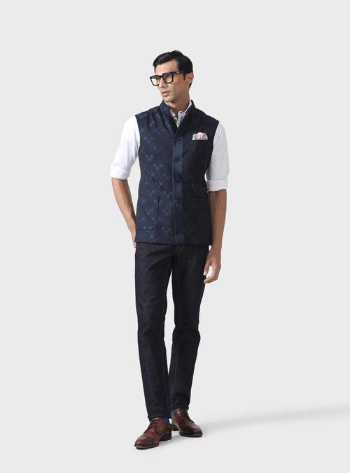 EXQUISITE COMFORT BESPOKE WOOL WAISTCOAT WITH SILK DETAILING