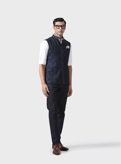 EXQUISITE COMFORT BESPOKE WOOL WAISTCOAT WITH SILK DETAILING