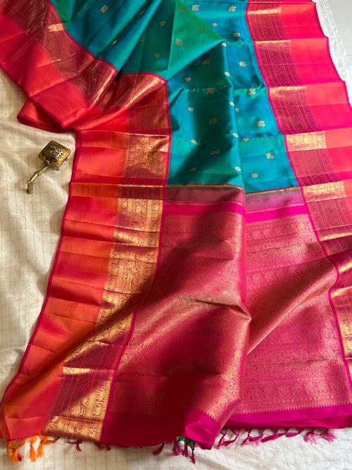 Mayuri with pink kaal erangina korvai / Kanchipuram silk