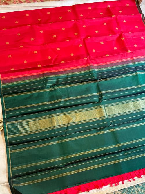 Red Annam chakram Butta / kanjipuram silk