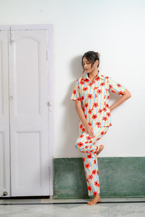 FLORAL BLISS: POP FLOWER PRINT PAJAMA SET IN MUSLIN FABRIC