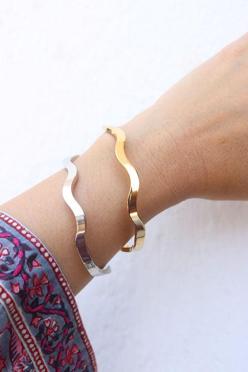 Curves Bangle Bracelet