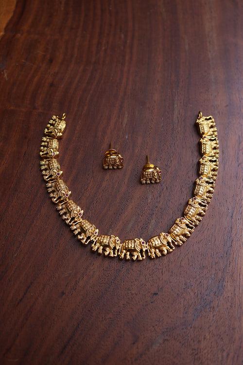 Ruby Haathi Close Neck Set