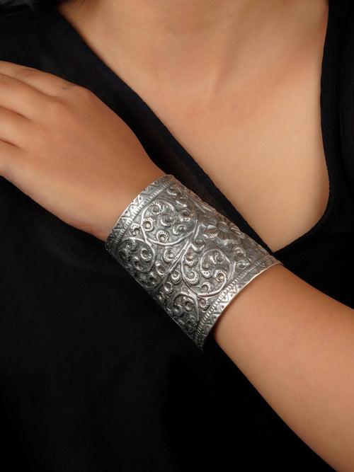 EK-BRAC32 - Grey Color Silver Plated Tribal Bangles