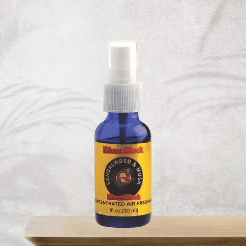 Blunt Black Air Spray - 30 ml-Sandalwood & Musk