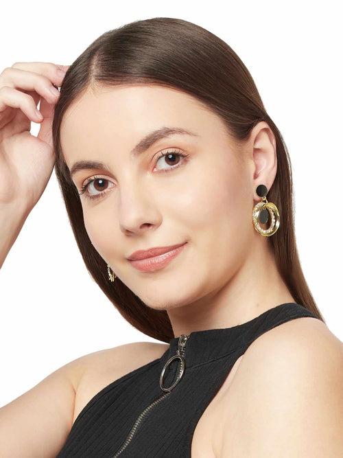 Sreling Round Gold Earrings