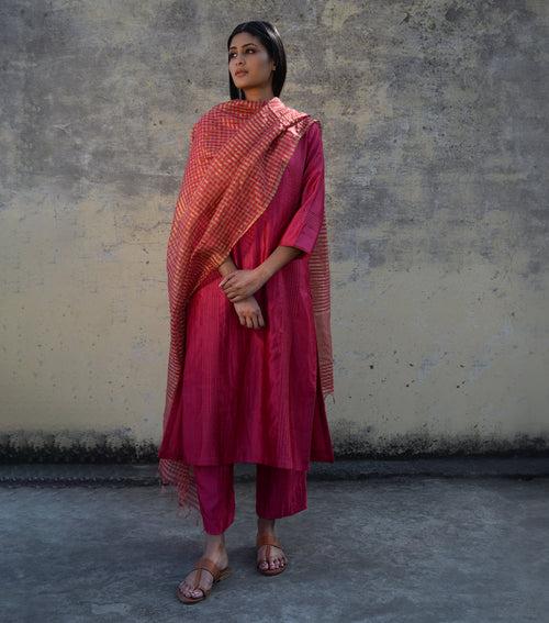 MAGENTA & GOLD CHANDERI ZARI DUPATTA