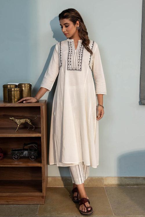 Embroidered Yoke Kurta