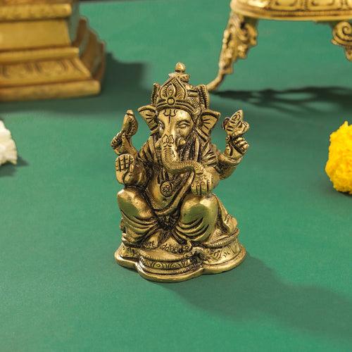 Brass Blessing Ganesha Idol (3.5 Inch)