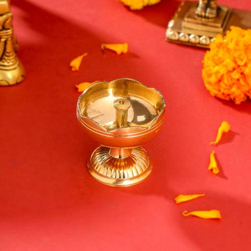 Brass Akhand Flower Diya (2 Inch)