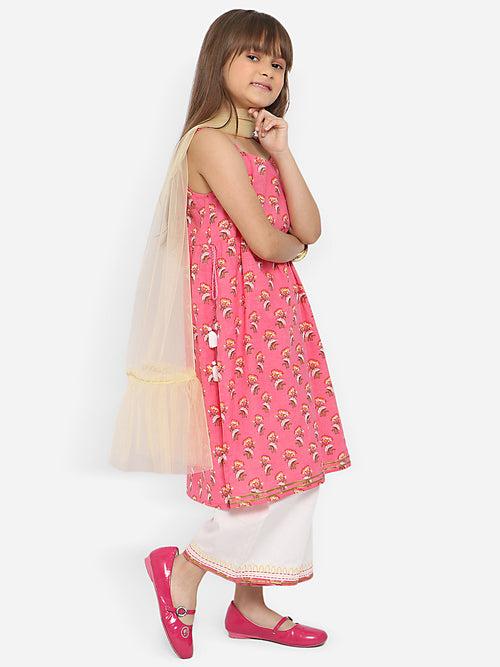 Girls Pink-White Floral Printed Cotton A-Line Kurta With Gathered Waist And Palazzo With Dupatta