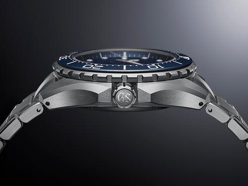 SLGA023G - Spring Drive 5days Diver's 200m