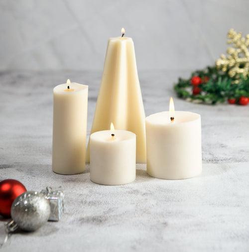 Christmas Corner - Set of 4 Pillar Candles - Cinnamon Roll Scented