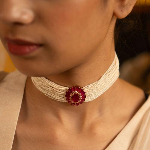 Oeshi Choker