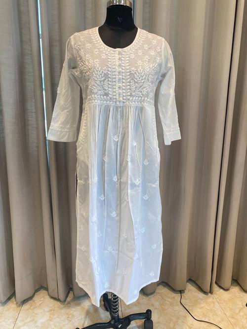 Veersons Chikankari HandEmbroidered Cotton Chikan Kurta with Side Pockets