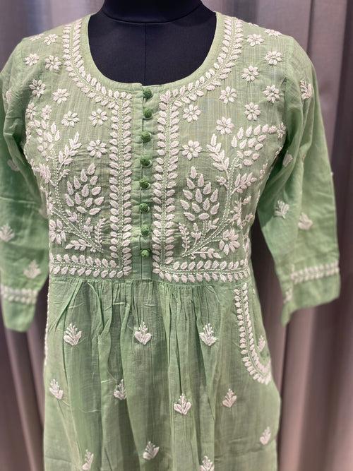 Veersons Chikankari HandEmbroidered Cotton Chikan Kurta with Side Pockets