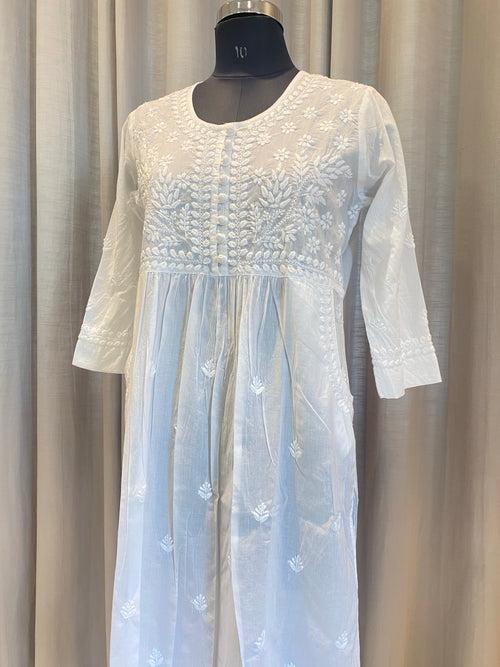 Veersons Chikankari HandEmbroidered Cotton Chikan Kurta with Side Pockets