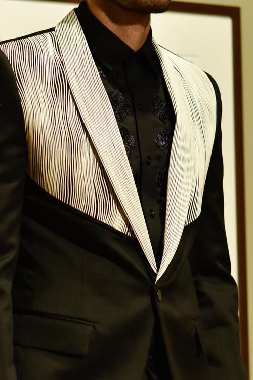 Metallic Wave Cord Half Chest Tuxedo with Trousers