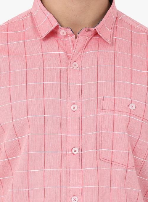 Crossceek Men Red Checks Casual Shirt