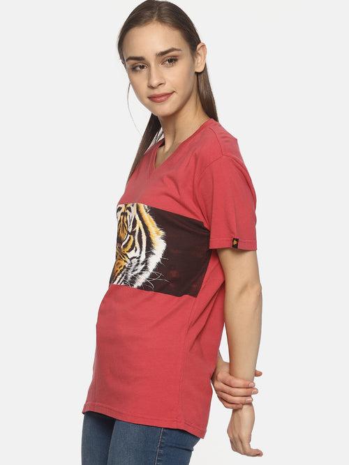 Wolfpack Tiger Eyes with Leaves Dark Pink Women T-Shirt