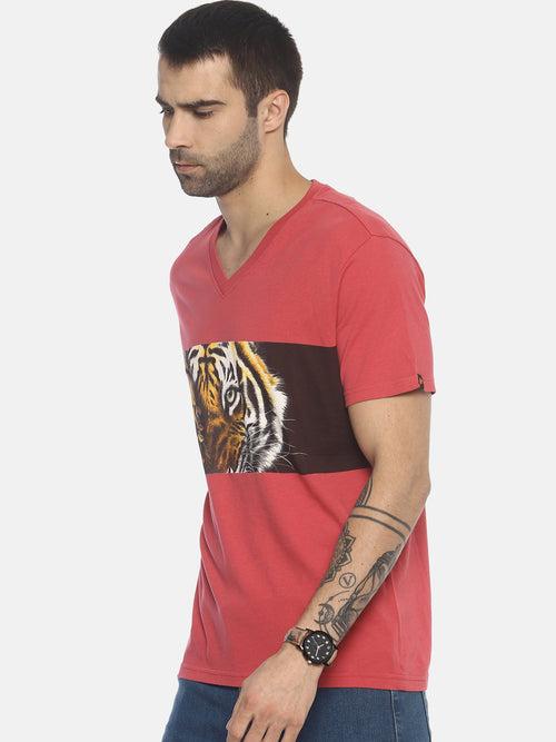 Tiger Eyes With Leaves Dark Pink Printed Men T-Shirt