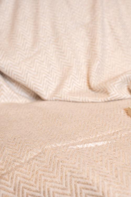 OMVAI Zig Zag Patterned Woven Throw Blanket / Comforter Exotic Ivory