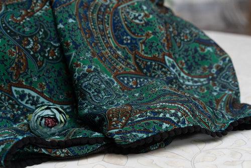 OMVAI Vintage Paisley Beauty Chiffon Stole - Green