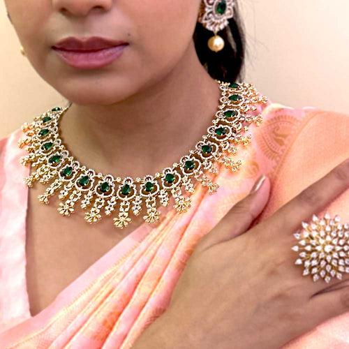 Dazzling Elegance - The Radiant Diamond Look Necklace