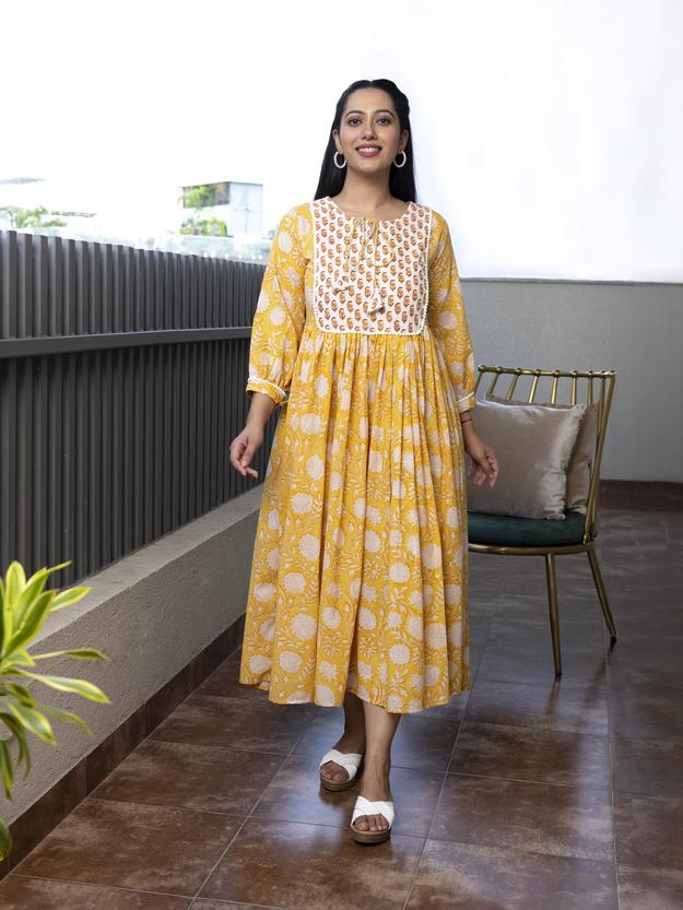 AAHELI ARUNIMA FLORAL BLOCK PRINTED DRESS