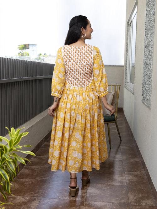 AAHELI ARUNIMA FLORAL BLOCK PRINTED DRESS