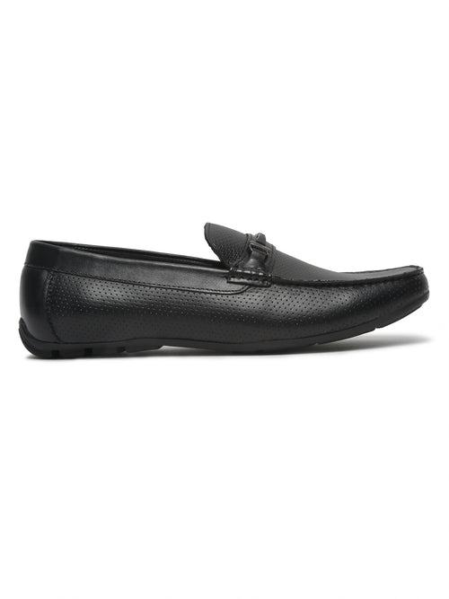 Men Black Textured Leather Loafer With Buckle Details