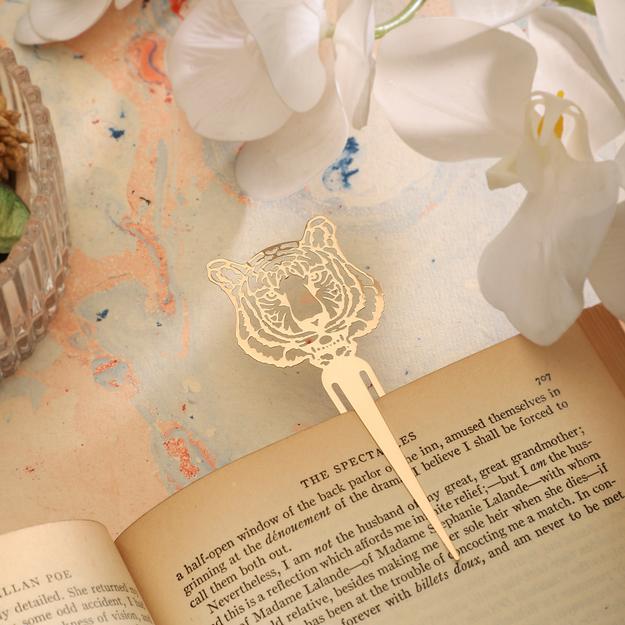 Bookmark Clip Design - Majestic Tiger