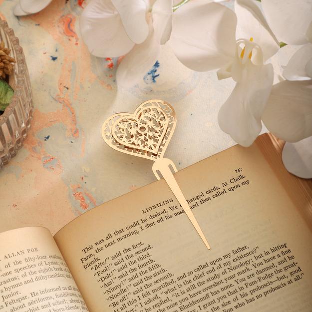 Bookmark Clip Design - Layered Heart