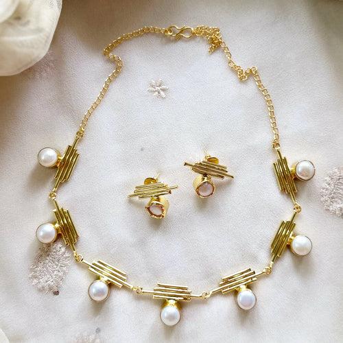 4 Line Pearl studded neckset